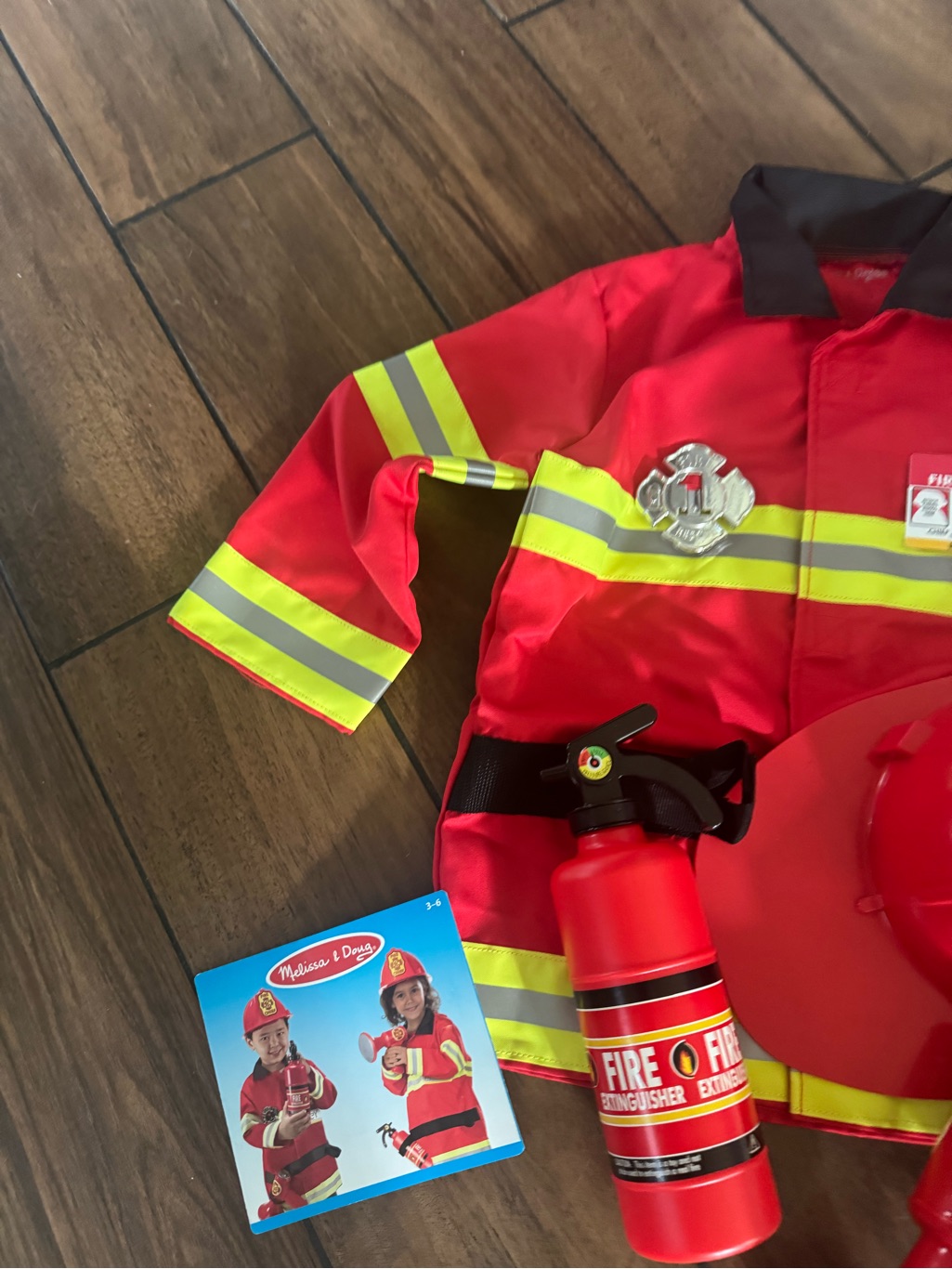 Melissa & Doug Fireman Halloween Costume One Size (3-6y) — image 4 of 8